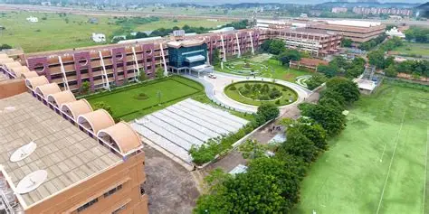 Vel Tech University 150-acre campus aerial view